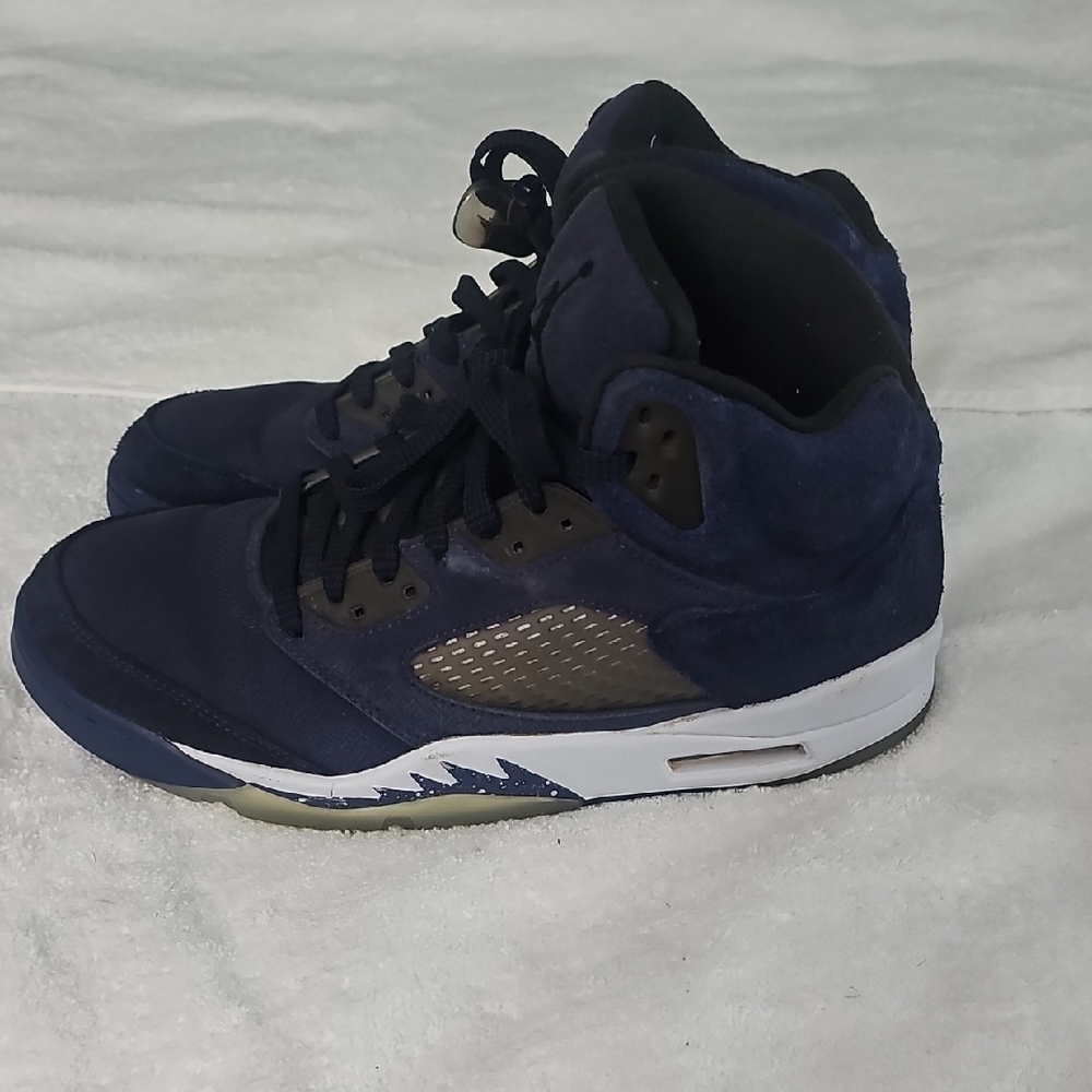 Navy Blue High-Top Sneakers